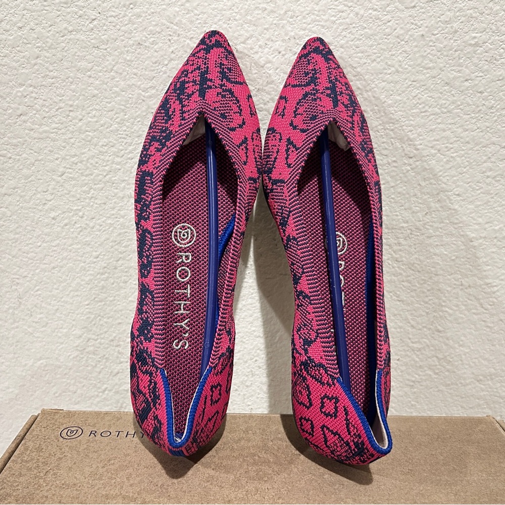 Rothy's The Point Flats in Fuchsia Navy Snake, Size 7.5, New in Box - Picture 2 of 8